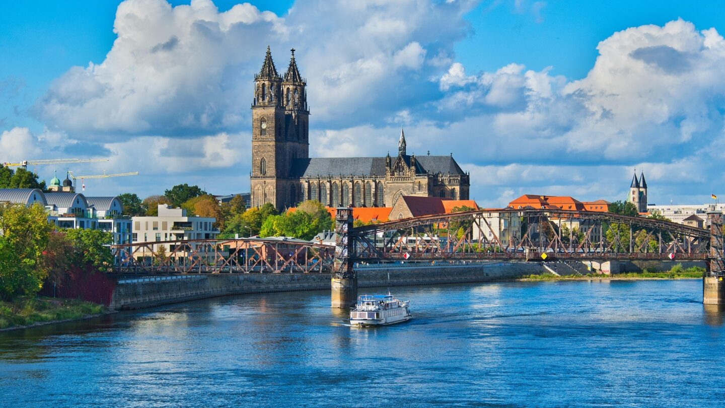 Magdeburg 3552169 1920